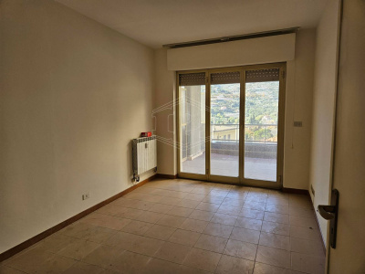 Appartamento, Corso  degli Inglesi, Sanremo (IM)