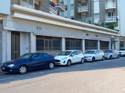 Locale commerciale, Piazza Maestri dell'Artigianato, Savona, SV