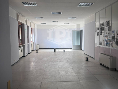 Locale commerciale, Piazza Maestri dell'Artigianato, Savona, SV