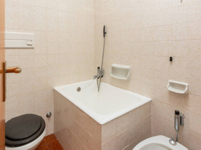 Complesso immobiliare, Via Miramare, Leivi (GE)