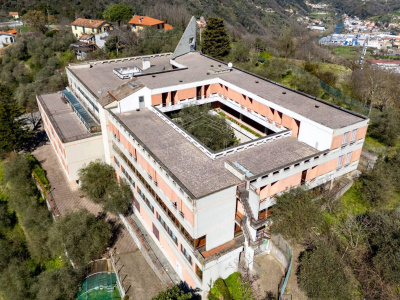 Complesso immobiliare, Via Miramare, Leivi (GE)