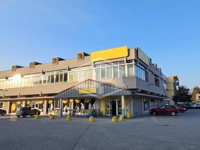 Edificio commerciale, Strada Novi, Ovada (AL)