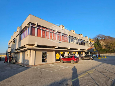 Edificio commerciale, Strada Novi, Ovada (AL)