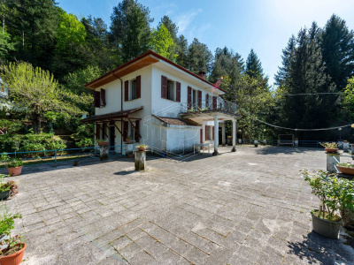 Villa, Località Temossi Bertigaro, Borzonasca (GE)