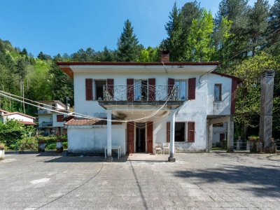 Villa, Località Temossi Bertigaro, Borzonasca (GE)