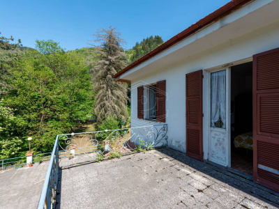 Villa, Località Temossi Bertigaro, Borzonasca (GE)
