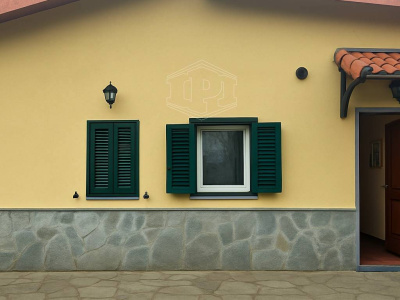 Villa, Via San Bartolomeo del Bosco, Savona (SV)