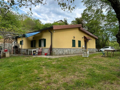 Villa, Via San Bartolomeo del Bosco, Savona (SV)