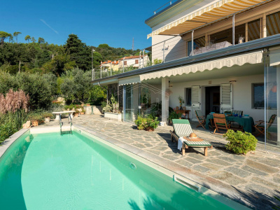 Villa indipendente, Via alla Croce, Varazze (SV)