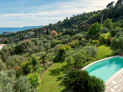 Villa indipendente, Via alla Croce, Varazze (SV)