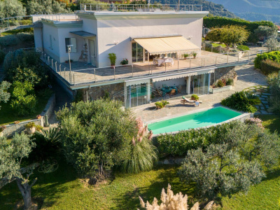Villa indipendente, Via alla Croce, Varazze (SV)