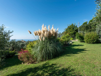 Villa indipendente, Via alla Croce, Varazze (SV)