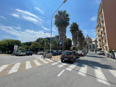Locale commerciale, Via Brilla, Savona, SV