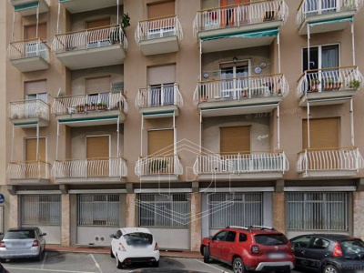 Locale commerciale, Via Brilla, Savona, SV