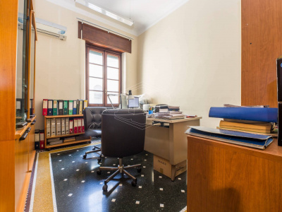 Ufficio, Piazza della Vittoria, Genova (GE)