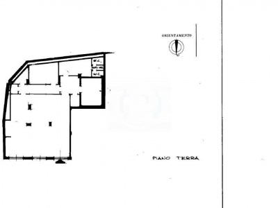 Locale commerciale, Corso Italia, Ronco Scrivia (GE)