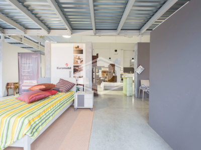 Capannone, Strada Serravalle, Novi Ligure (AL)