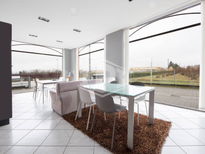 Capannone, Strada Serravalle, Novi Ligure (AL)