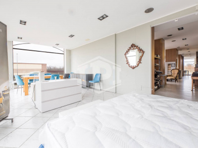 Capannone, Strada Serravalle, Novi Ligure (AL)