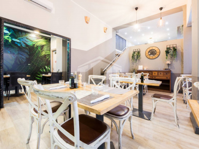 Locale commerciale, Largo XII Ottobre, Genova, Ge