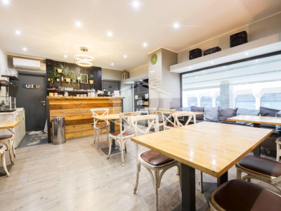 Locale commerciale, Largo XII Ottobre, Genova, Ge