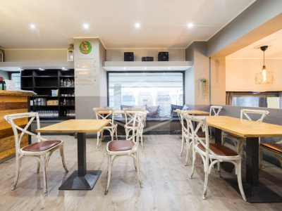 Locale commerciale, Largo XII Ottobre, Genova, Ge