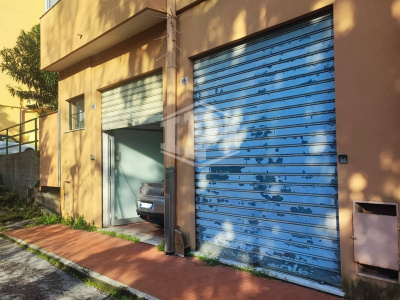 Magazzino/Laboratorio, Via San Marino, Genova GE