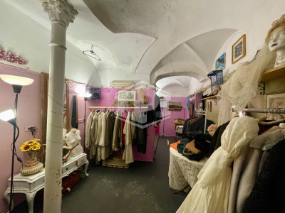 Locale commerciale, Via della Maddalena, Genova, GE