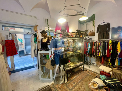 Locale commerciale, Via della Maddalena, Genova, GE