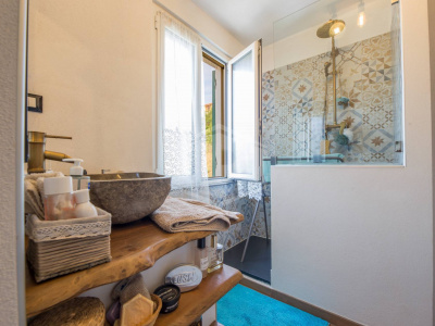 Casa semi-indipendente, Via San Pietro, Ceranesi, GE