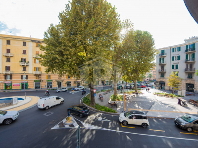 Appartamento, Piazza Massena, Genova, GE