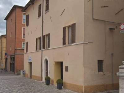 Intera Palazzina in Centro a Urbania (PU)