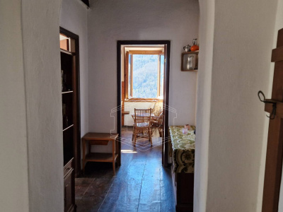 Quadrilocale con giardino a Vallico di Sopra - Fabbriche di Vergemoli (LU)