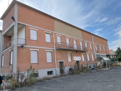 Edificio cielo-terra via Trento, Fabbrico (RE)