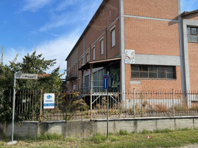 Edificio cielo-terra via Trento, Fabbrico (RE)