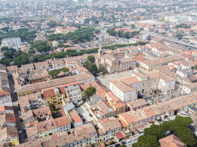Trilocale in  Circonvall. Sacchetti, Centro Storico, Cervia (RA)