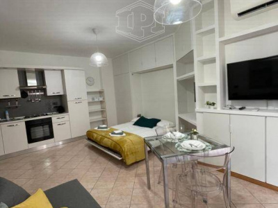 Bilocale con terrazzo, Casalecchio di Reno (BO), Meridiana