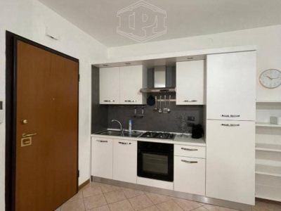 Bilocale con terrazzo, Casalecchio di Reno (BO), Meridiana
