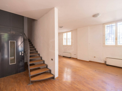 Appartamento con cortile privato in Strada Maggiore, Bologna (BO)