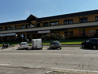 Locale commerciale in centro a Granarolo dell'Emilia (BO)