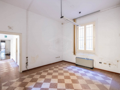 Appartamento di pregio con cortile privato in Strada Maggiore, Bologna (BO)