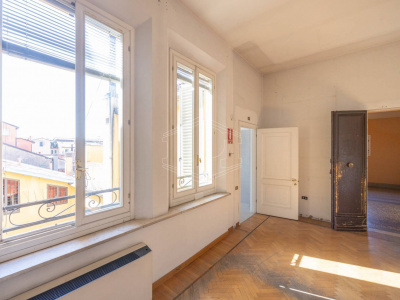 Appartamento di pregio con cortile privato in Strada Maggiore, Bologna (BO)