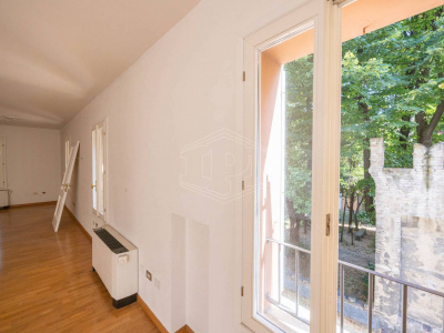 Appartamento di pregio con cortile privato in Strada Maggiore, Bologna (BO)