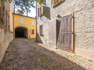 Appartamento di pregio con cortile privato in Strada Maggiore, Bologna (BO)