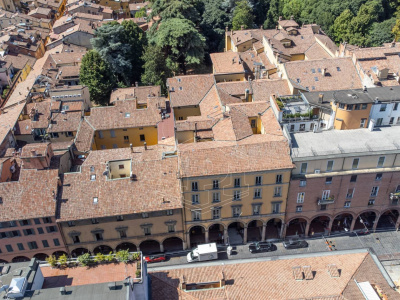 Appartamento di pregio con cortile privato in Strada Maggiore, Bologna (BO)