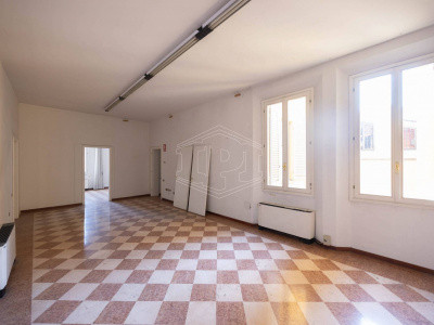 Appartamento di pregio con cortile privato in Strada Maggiore, Bologna (BO)