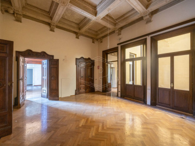 Appartamento di pregio con cortile privato in Strada Maggiore, Bologna (BO)