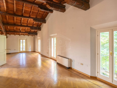 Appartamento di pregio con cortile privato in Strada Maggiore, Bologna (BO)