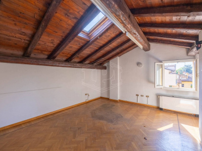 Appartamento di pregio con cortile privato in Strada Maggiore, Bologna (BO)