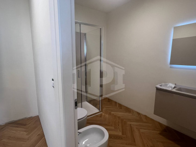Appartamento ristrutturato in centro a Imola (BO)